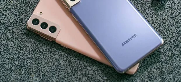 Samsung Galaxy A72 vs. S21