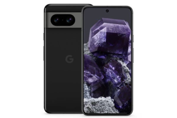 Das Google Pixel 8 in der Farbe Obsidian