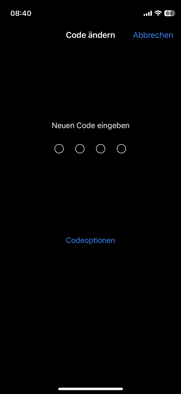 Screenshot iPhone Einstellungen „Neuen Code eingeben“.