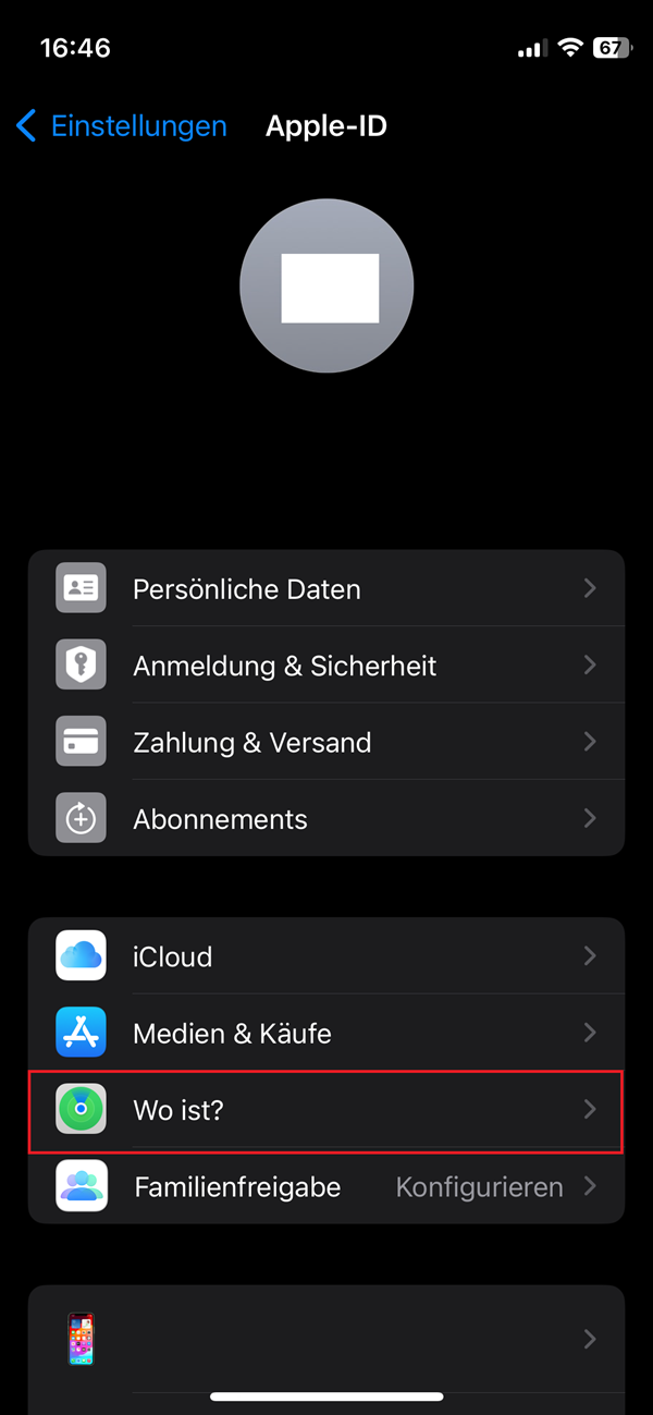 Screenshot von iPhone-Einstellungen mit roter Markierung bei „Wo ist?“