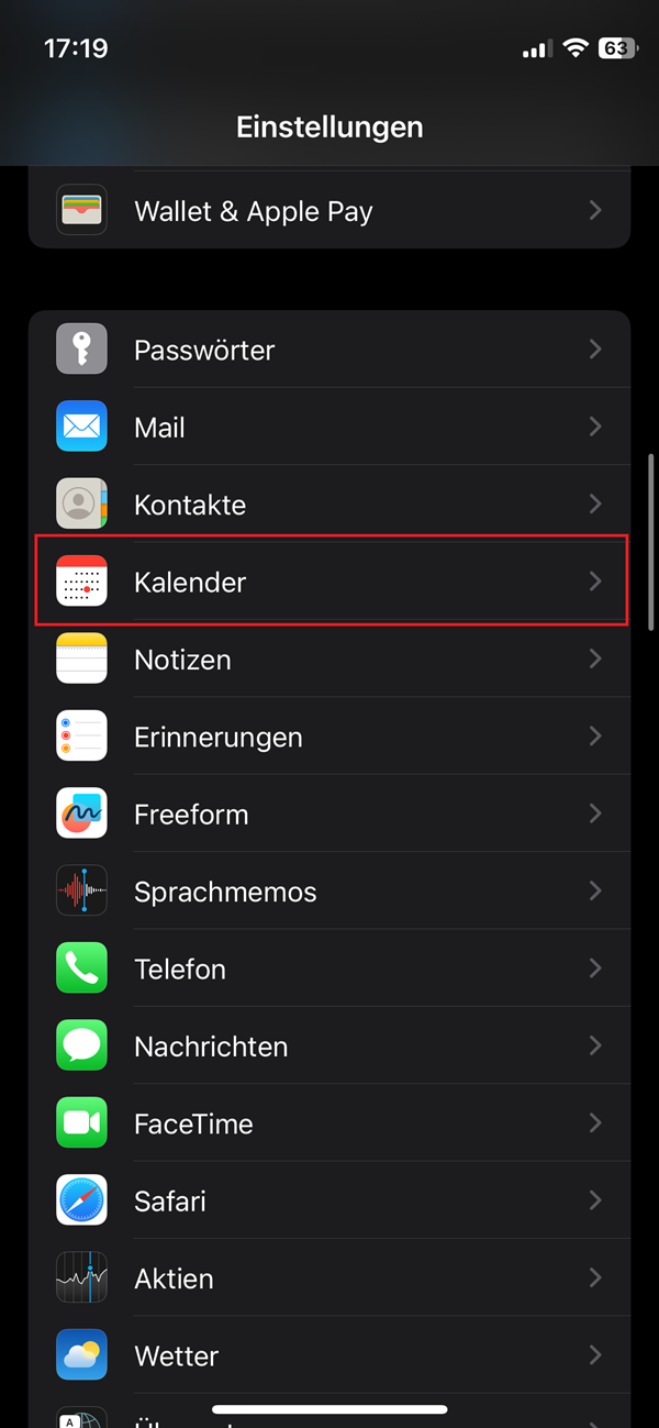 Screenshot von iPhone-Einstellungen mit roter Markierung bei „Kalender“