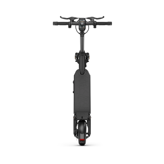  Der VMAX VX2 HUB von oben. Zu erkennen sind zwei Mal das VMAX-Logo und ein Farbdisplay mit Zahlen darauf. 