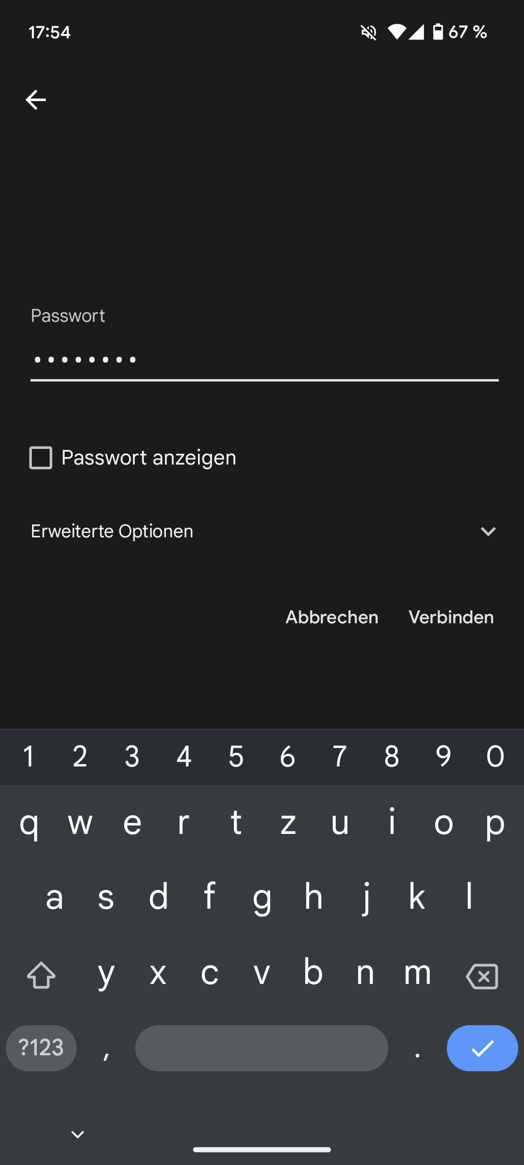WLAN einschalten und Hotspot auswählen