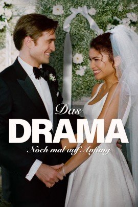 Filmplakat zu „Das Drama – Noch mal auf Anfang“ mit mehreren Personen, die in einer komödiantisch-dramatischen Alltagssituation inszeniert sind. Die Gestaltung wirkt lebendig und leicht chaotisch; Mimik und Körperhaltung der Figuren deuten auf zwischenmenschliche Konflikte, Humor und einen Neuanfang hin. Der helle, moderne Look vermittelt den Eindruck einer unterhaltsamen Tragikomödie.