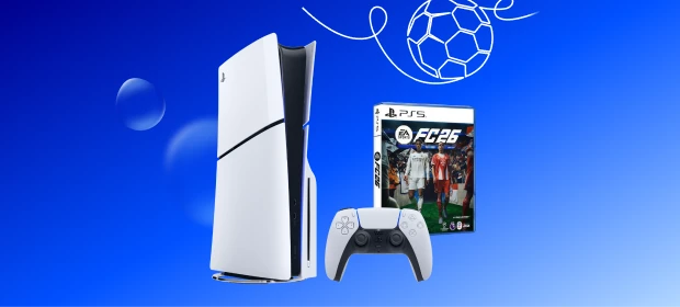  Weiße PlayStation 5 mit DualSense-Controller vor hellem Hintergrund. 