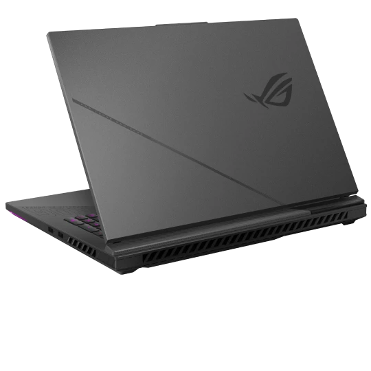  Gaming-Laptop in Rückansicht mit ROG-Logo auf dem Displaydeckel und großem Lüftungsauslass. 