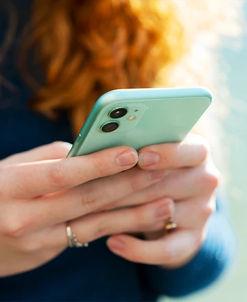 Was ist eSIM? Alle Infos zur digitalen SIM(© GettyImages-1430317161)
Was ist eSIM? Alle Infos zur digitalen SIM