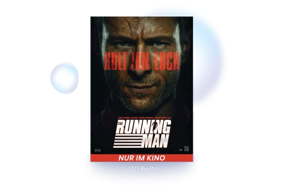 Gewinnspiel Kinotickets   Filmplakat für The Running Man mit Schauspieler Glen Powell in Nahaufnahme. Sein Gesicht ist ernst. In großen roten Buchstaben steht über seinem Gesicht: „HOLT IHN EUCH“. Darunter der Slogan: „Millionen jagen. Einer rennt. Jeder sieht zu.“ Am unteren Rand das Logo des Films The Running Man mit einer rennenden Silhouette im Schriftzug und dem Hinweis „Nur im Kino“.