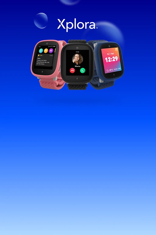  Drei Kinder-Smartwatches mit Chat-Nachricht, Videoanruf und bunter Uhrzeit-Anzeige. 